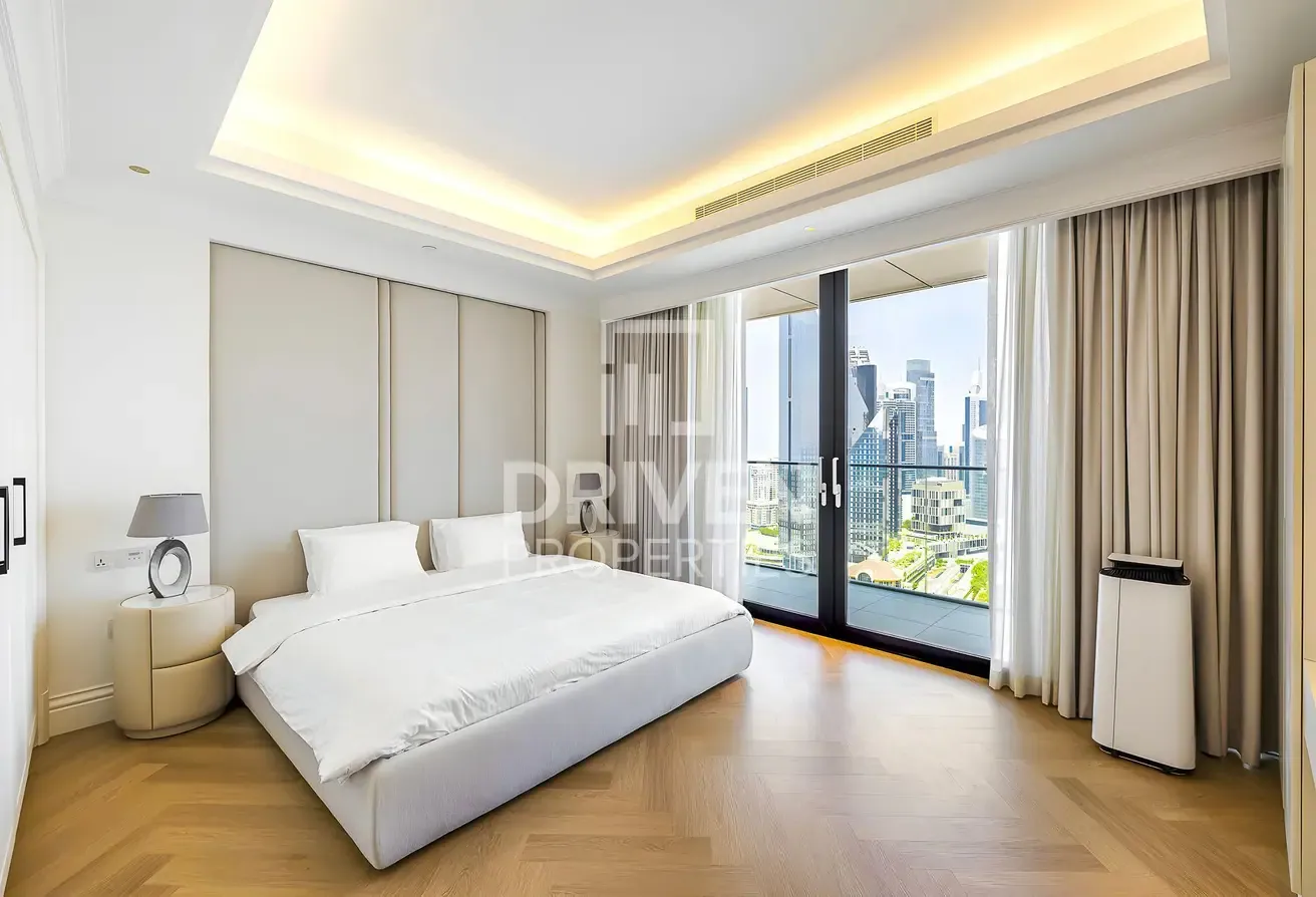 Upgraded | High Floor | Prime Downtown