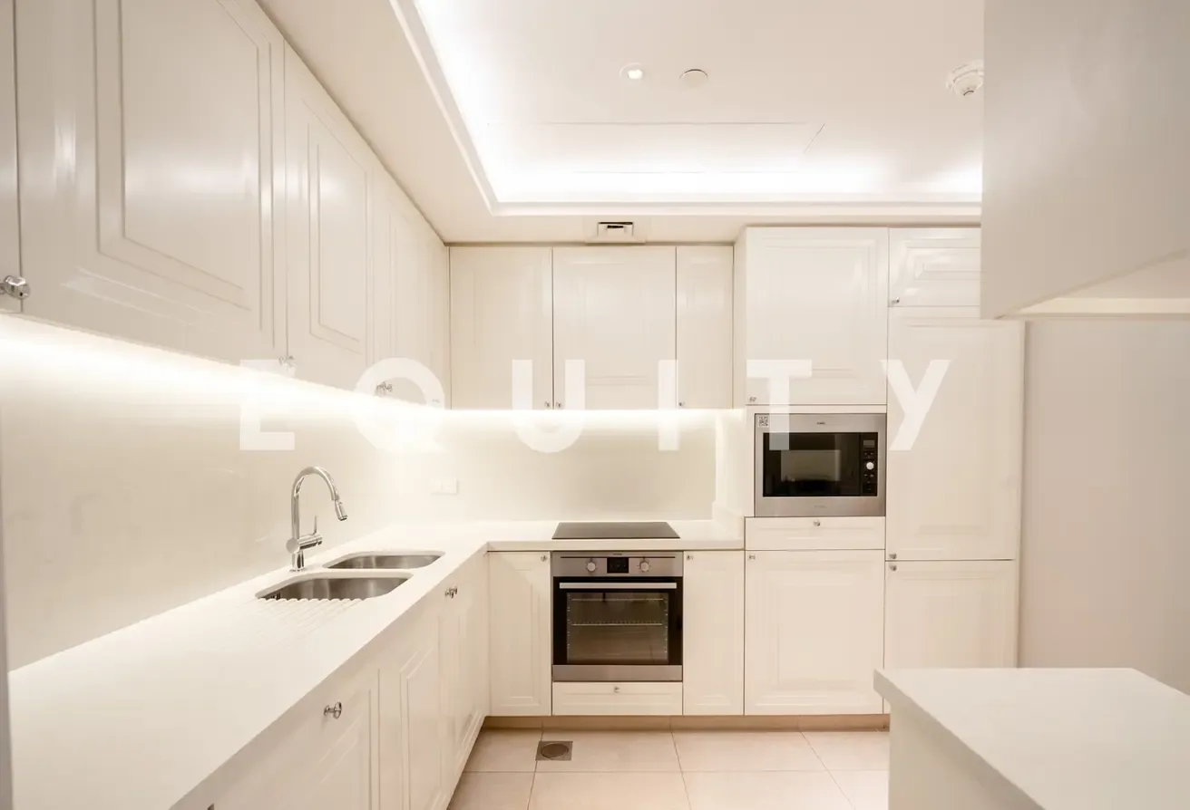 Burj Khalifa View | Large Layout | Luxury Unit