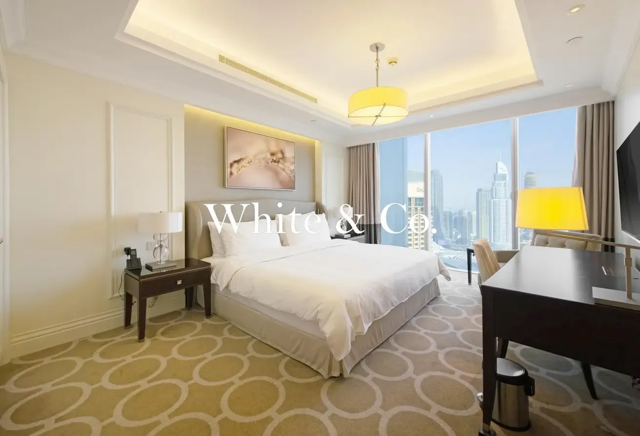 Exclusive | Vacant | Very High Floor