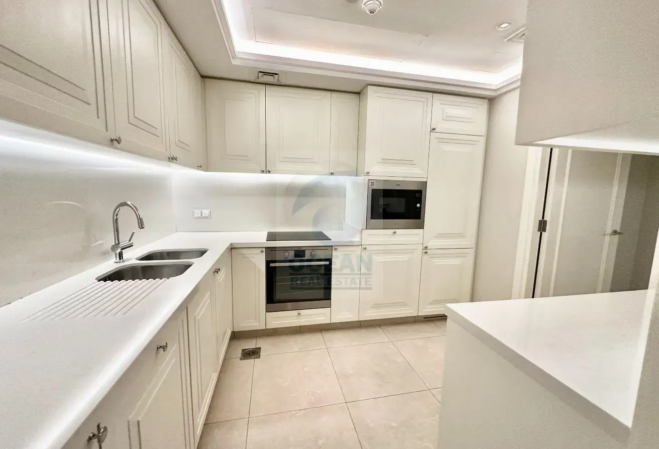 Luxury Living | 2BR Serviced Apartment | Burj View