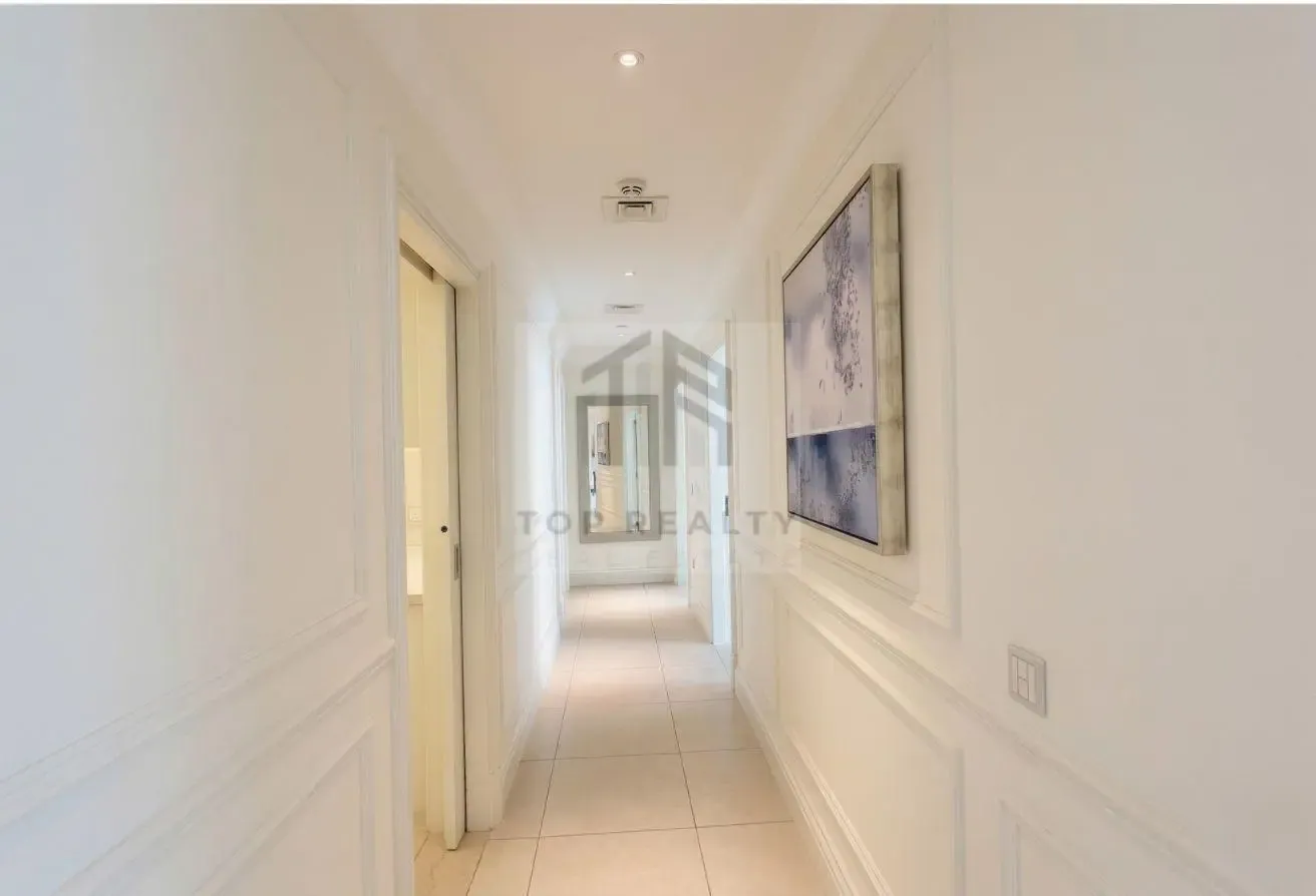 Luxury 2BR | Burj Khalifa View | Fully Furnished