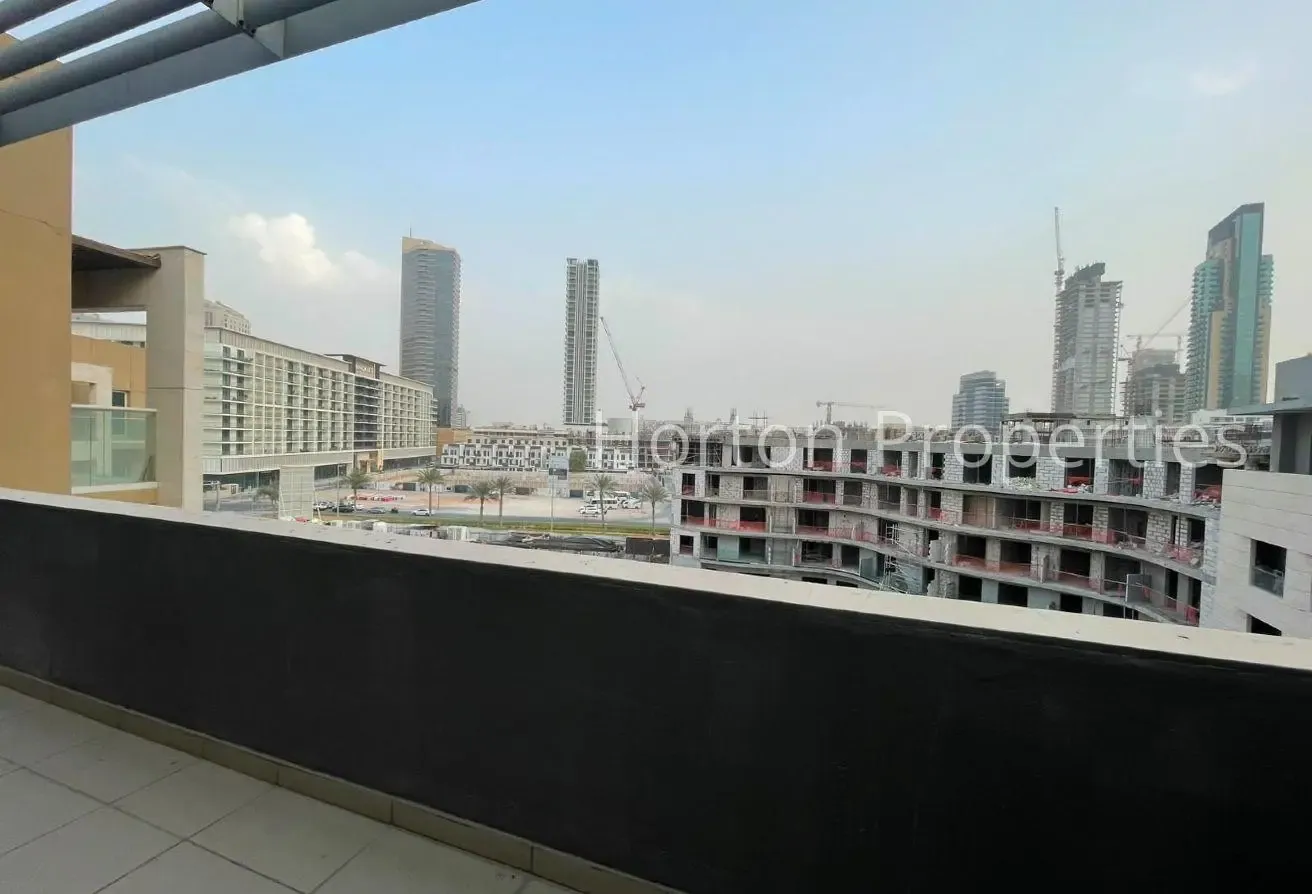 SPACIOUS 1BR I UNFURNISHED I PRIME LOCATION