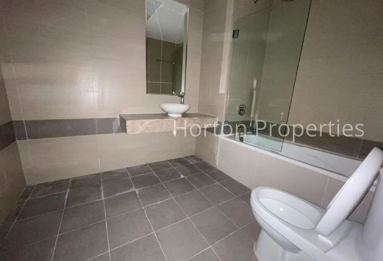 SPACIOUS 1BR I UNFURNISHED I PRIME LOCATION