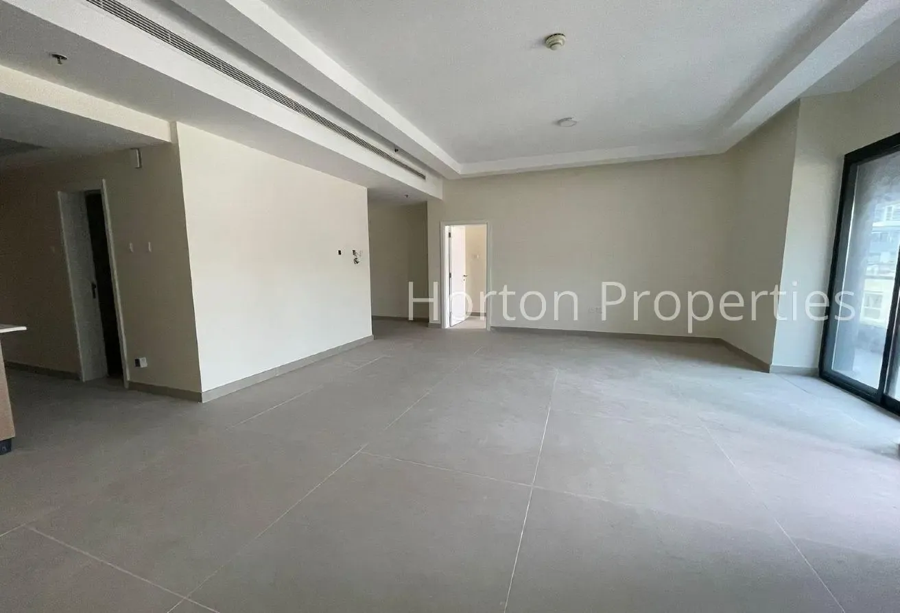 SPACIOUS LAYOUT I WITH STORAGE I UNFURNISHED