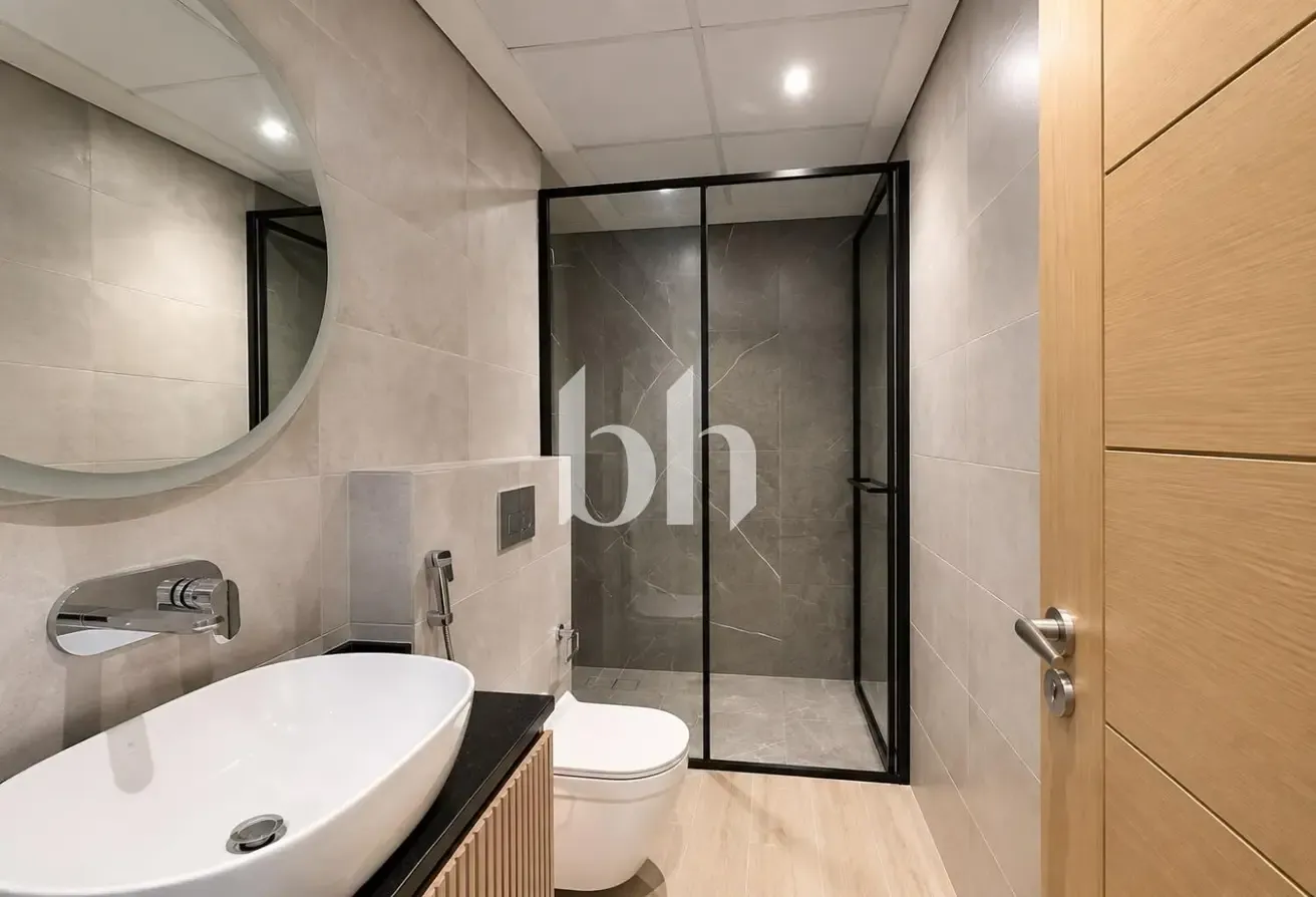Furnished | Water View | Mid Floor