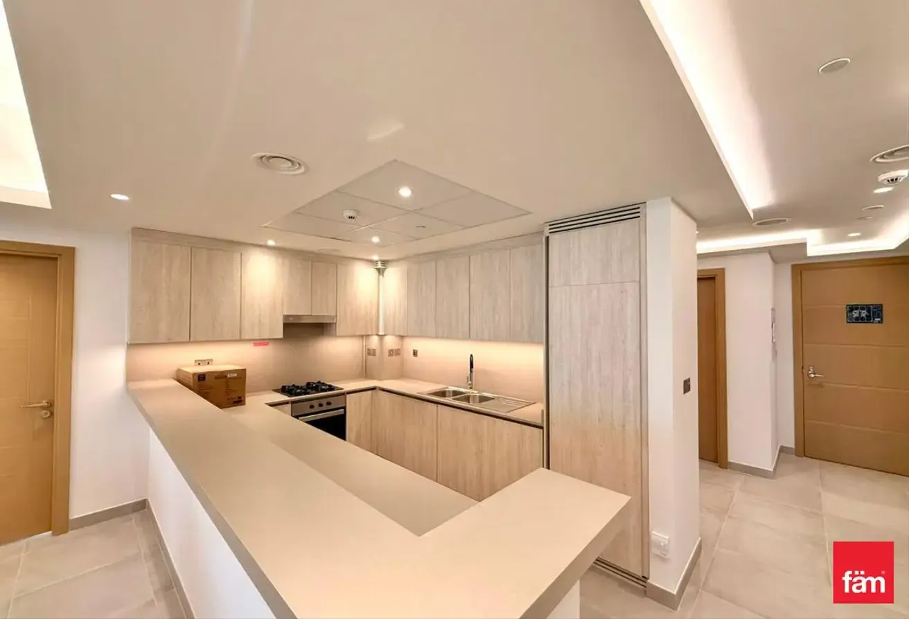 Furnished I Brand New I High Floor