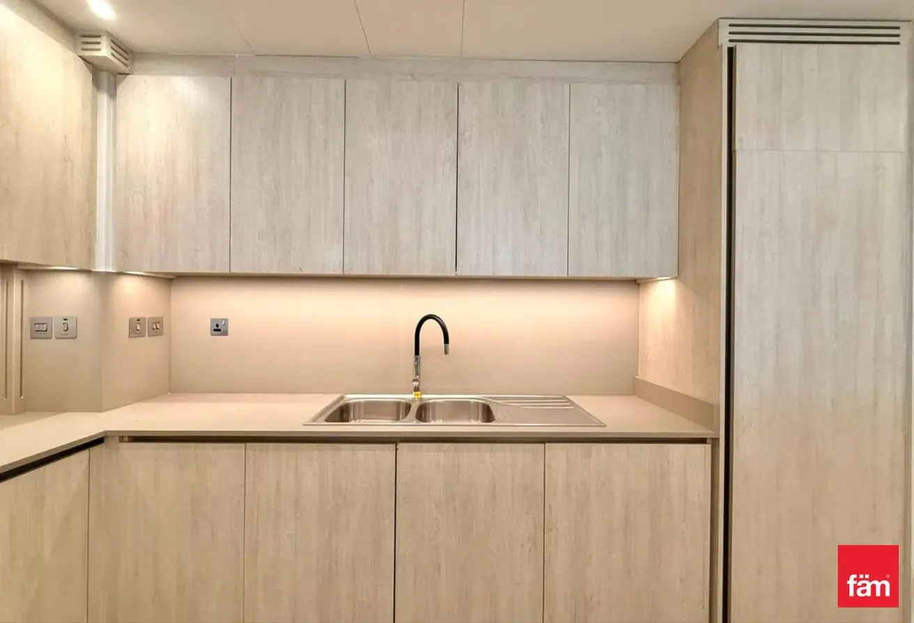 Furnished I Brand New I High Floor