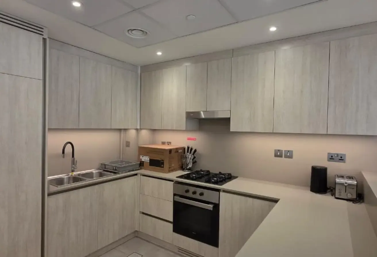 Chiller & Gas Free | Huge Layout | 12 cheques