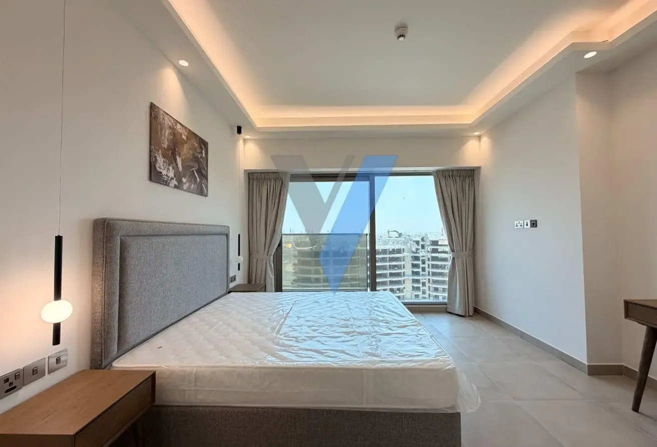 Splendid | Spacious | Fully Furnished | Lake View.