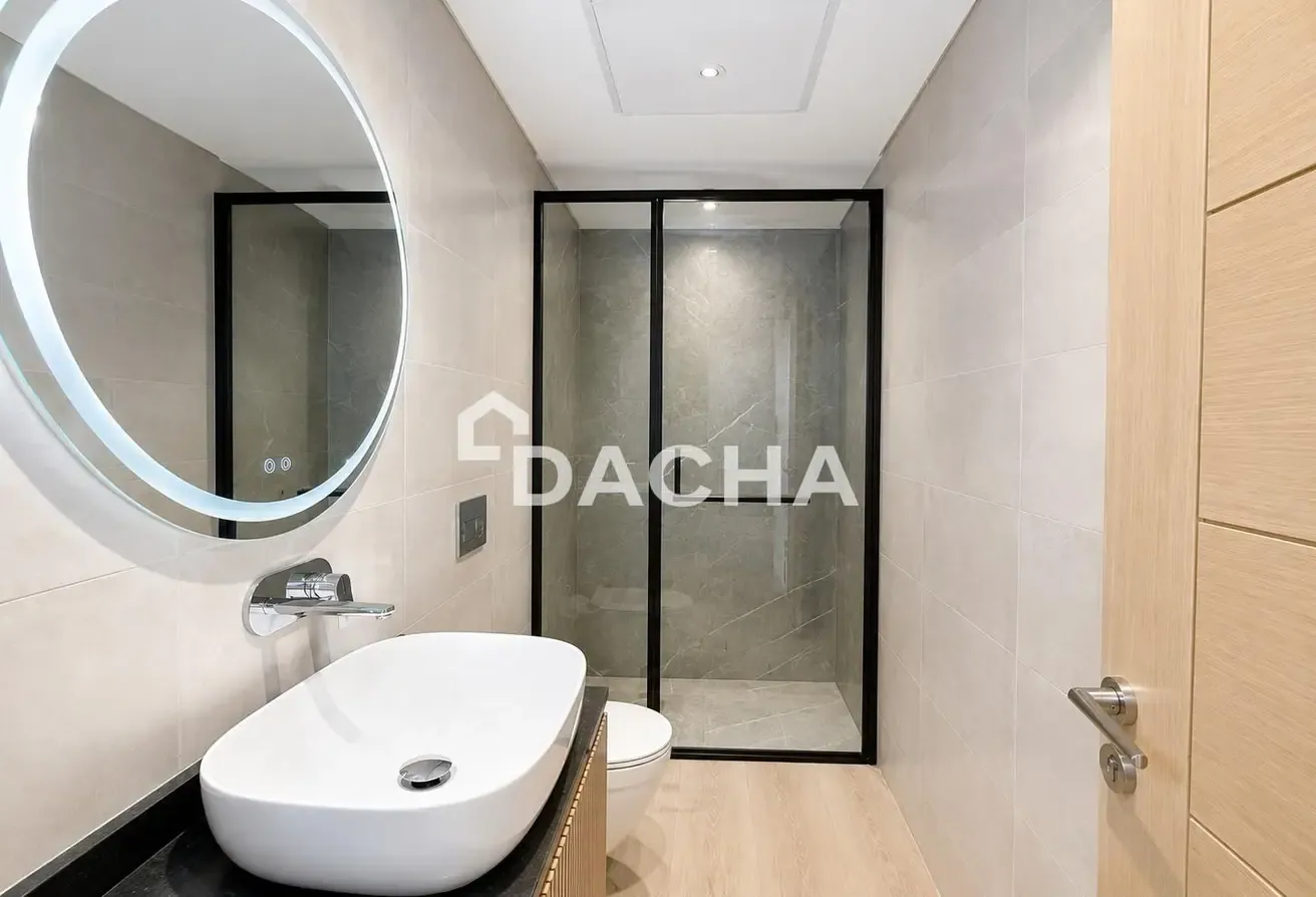 Serviced Living | First Move In | High Floor