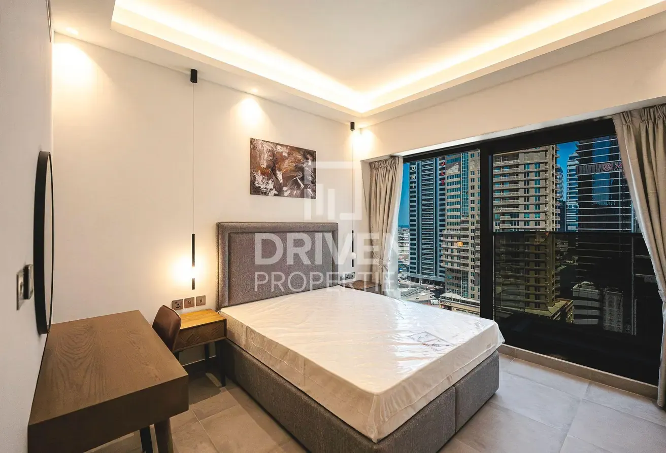 Spacious with Maids Room | Mid Floor | Furnished