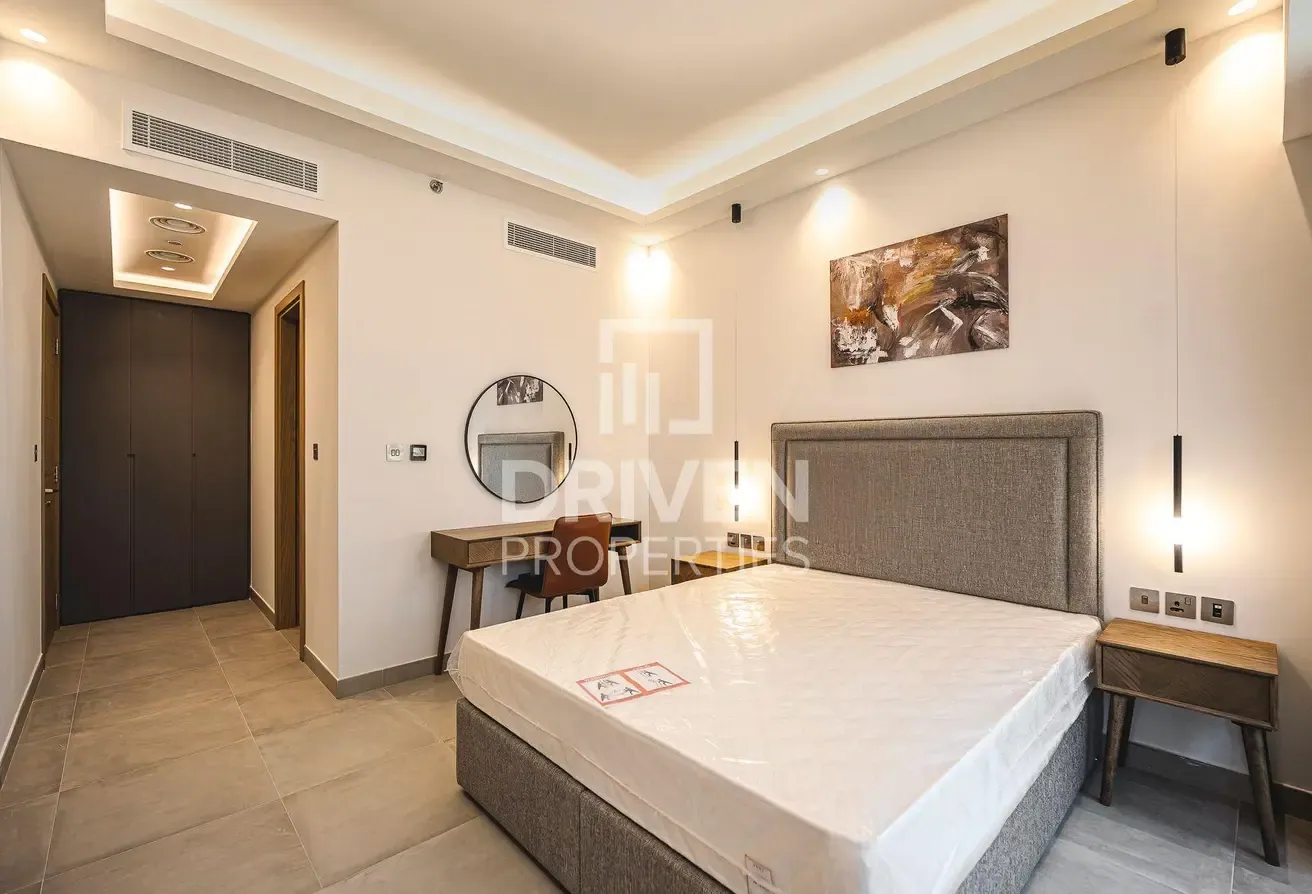 Spacious with Maids Room | Mid Floor | Furnished