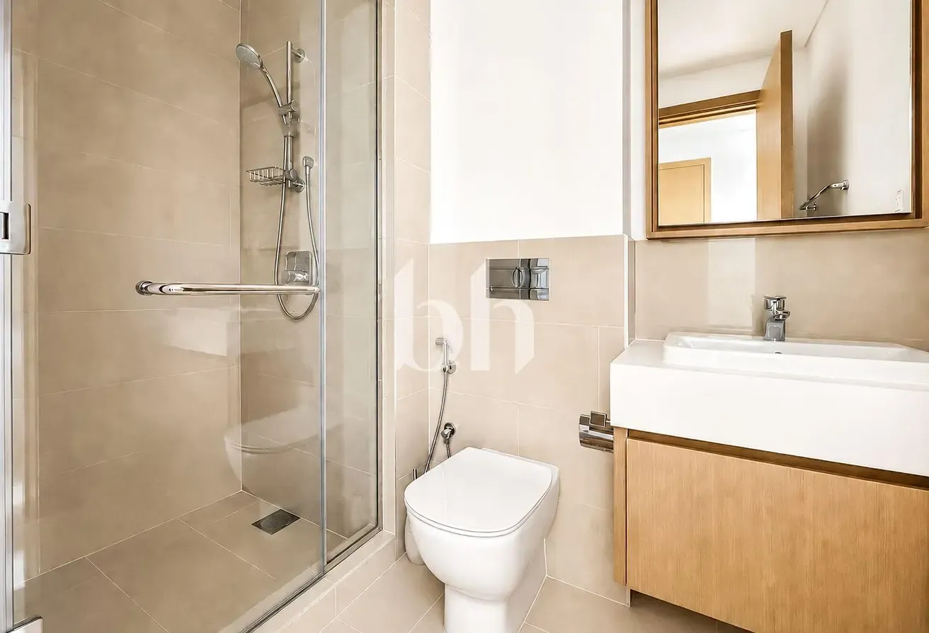 Pool View | Furnished | Mid Floor