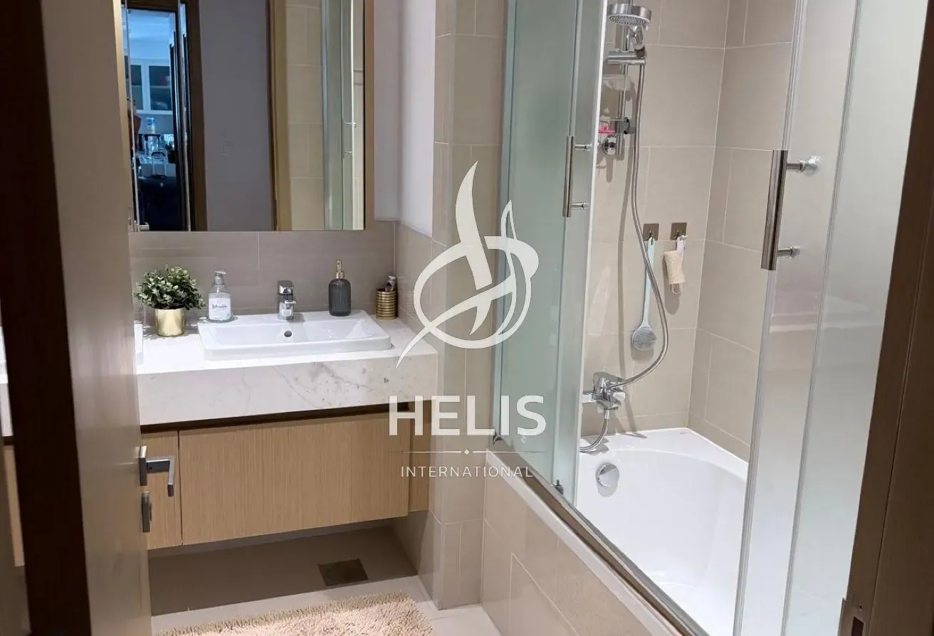 Don’t Miss Furnished 2BR | Skyline & Marina Views