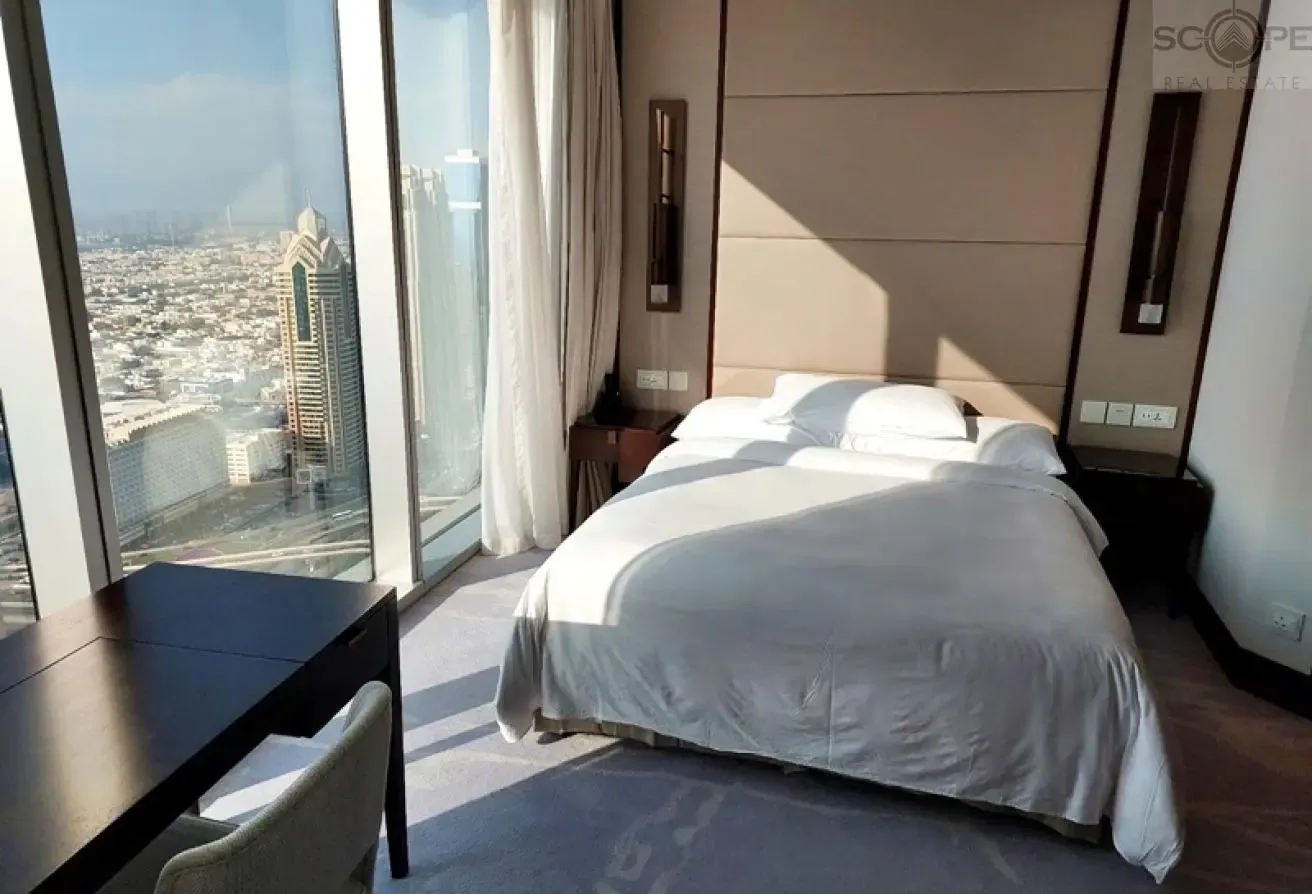 Burj Khalifa View | 3BR Apt | Bills Included