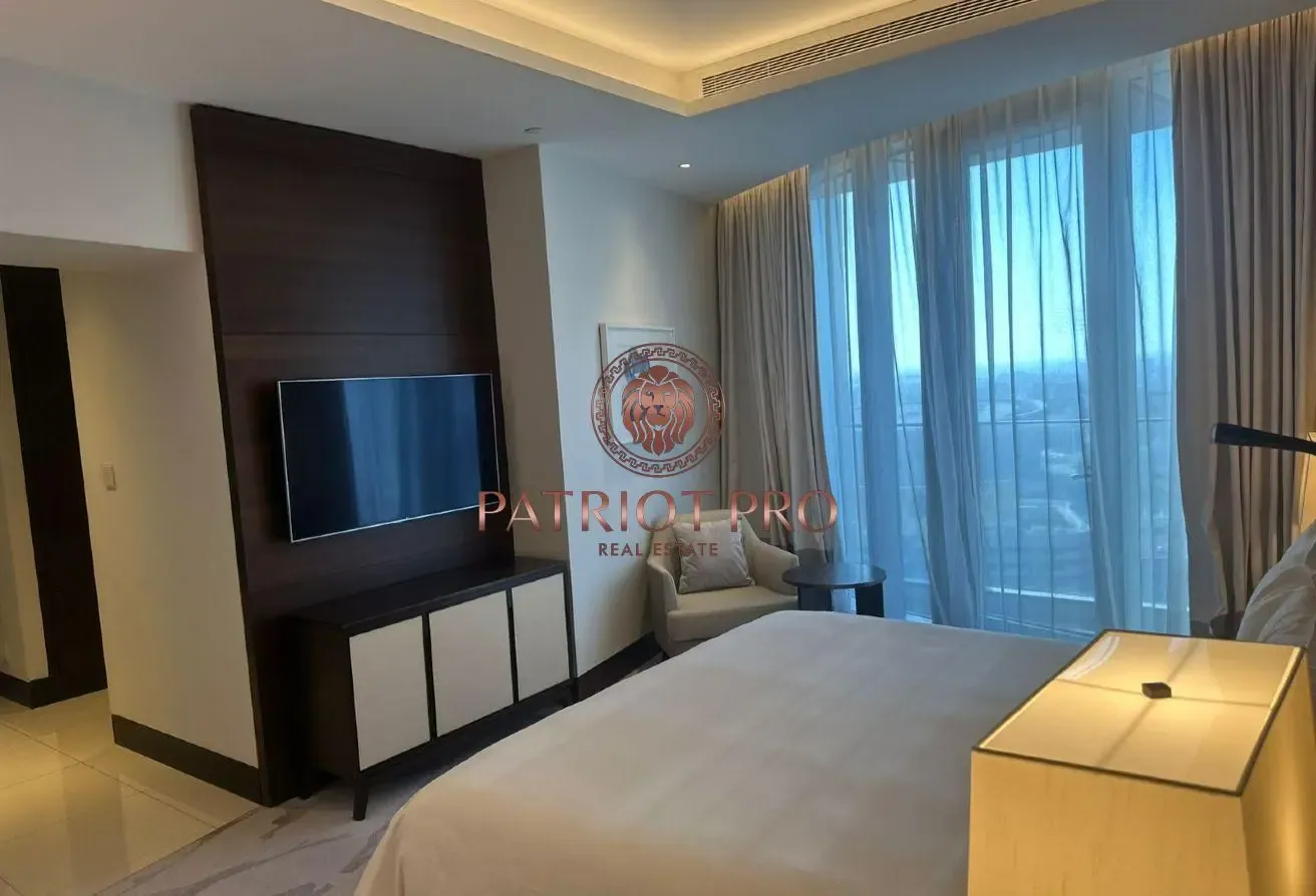 3 BR Apartment with Landmark View in Downtown Dubai