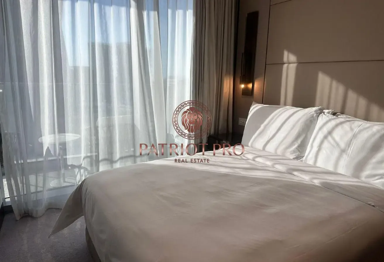 3 BR Apartment with Landmark View in Downtown Dubai