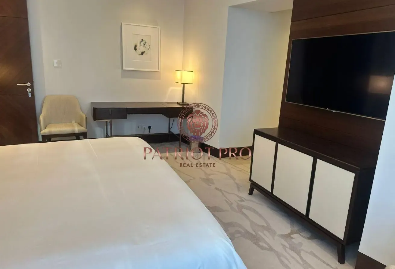 3 BR Apartment with Landmark View in Downtown Dubai