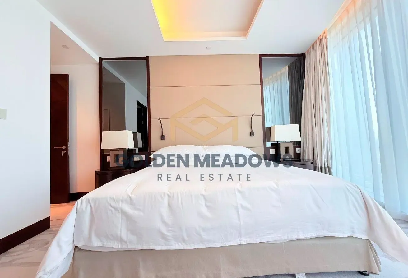 Luxury 3Bed+Maid | Burj View | Sky View