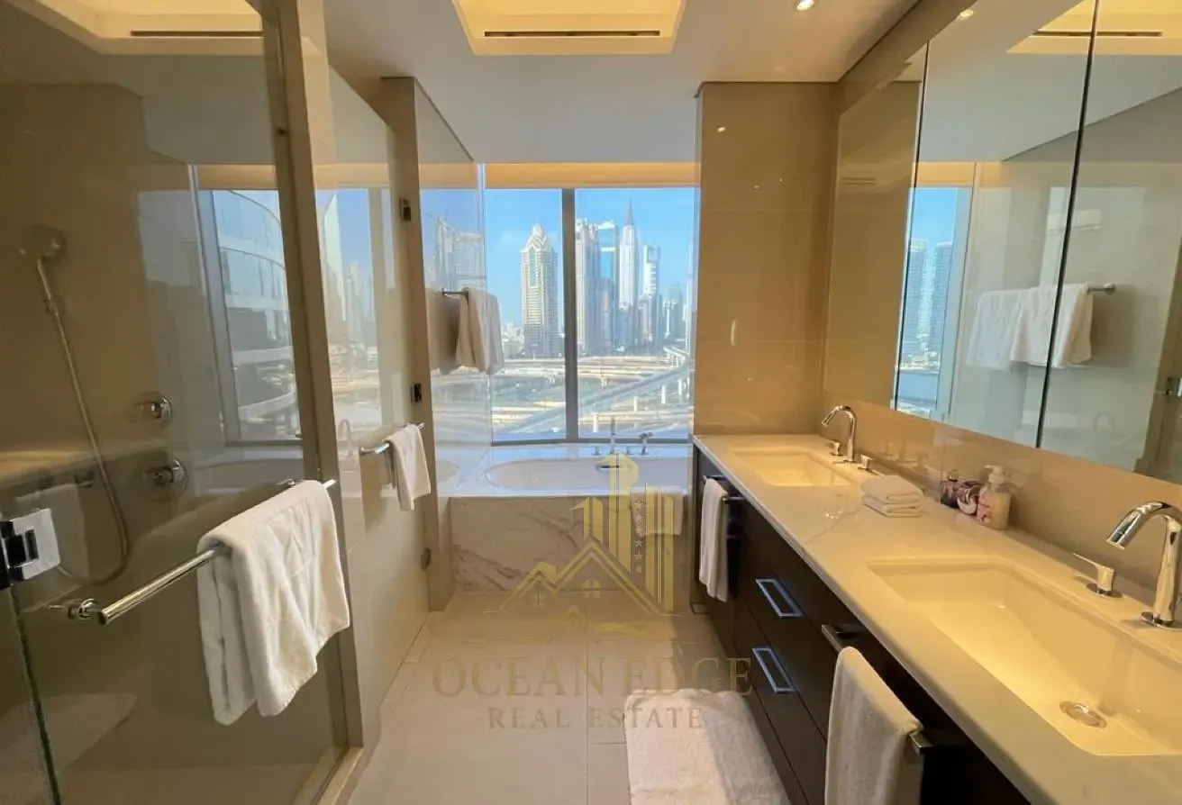 Burj Khalifa View | Luxury Furnished 3BR |Sky View