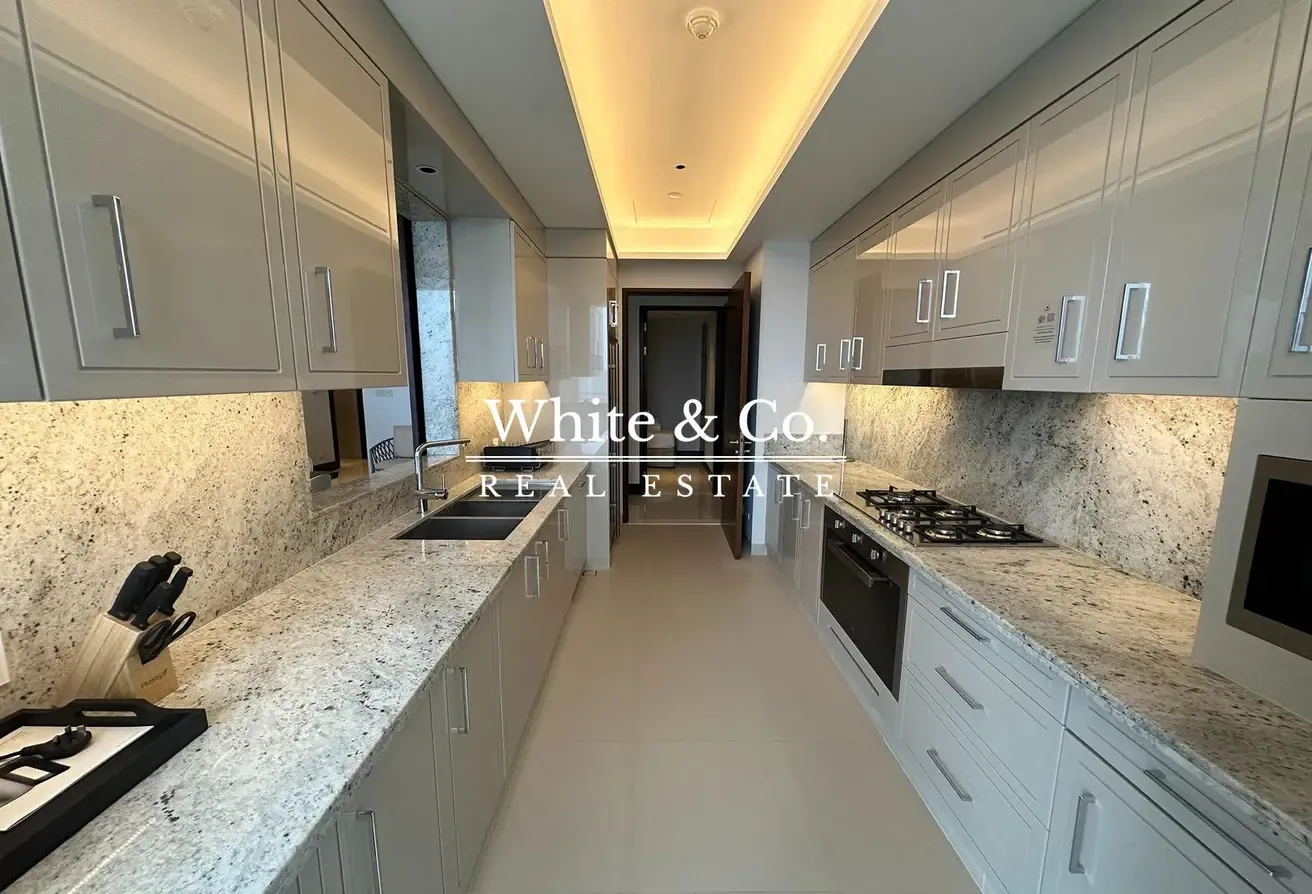 Burj Khalifa View | Luxury | Brand New