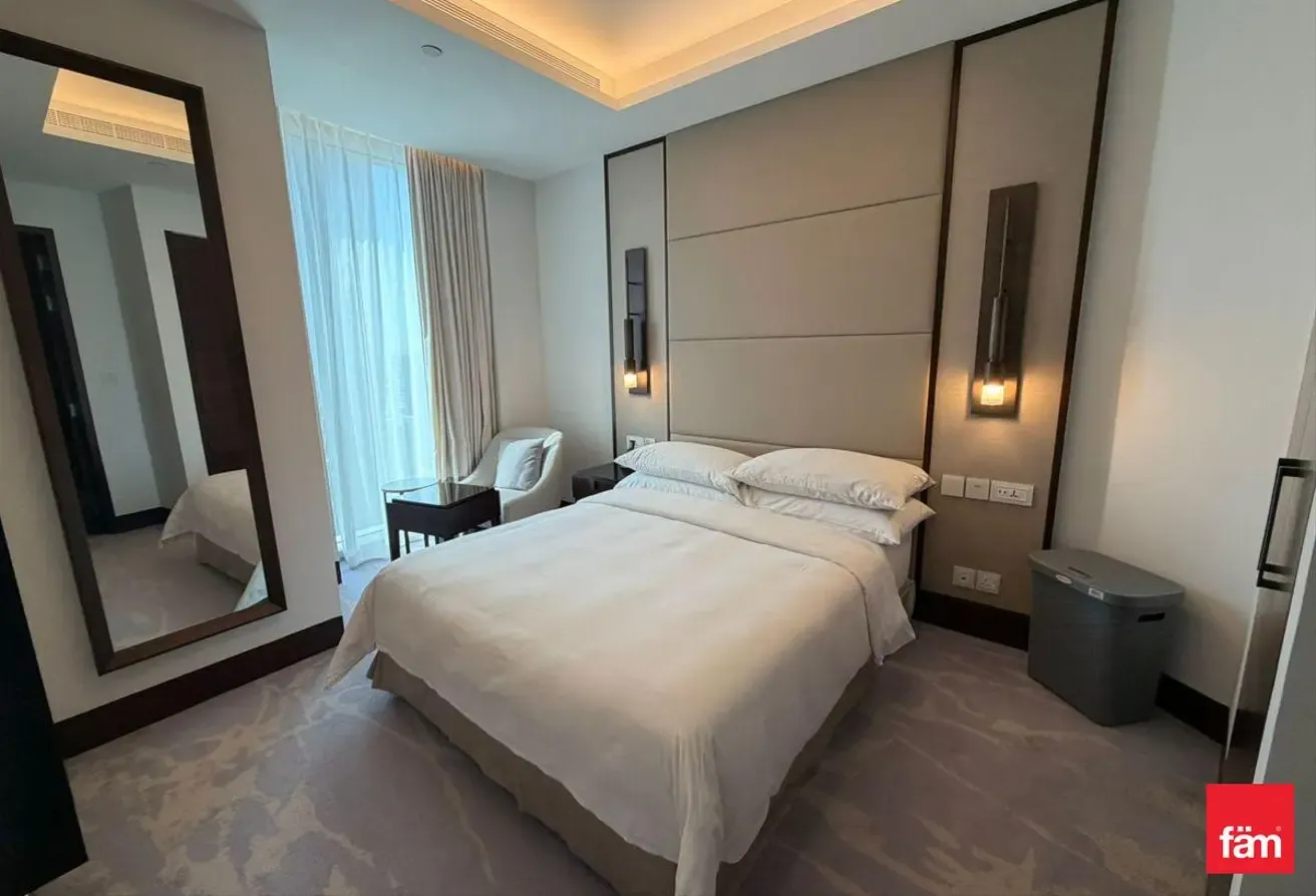 Burj Khalifa View | Corner Unit | Vacant