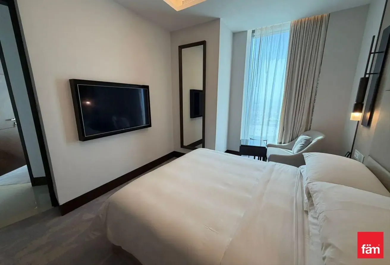 Burj Khalifa View | Corner Unit | Vacant
