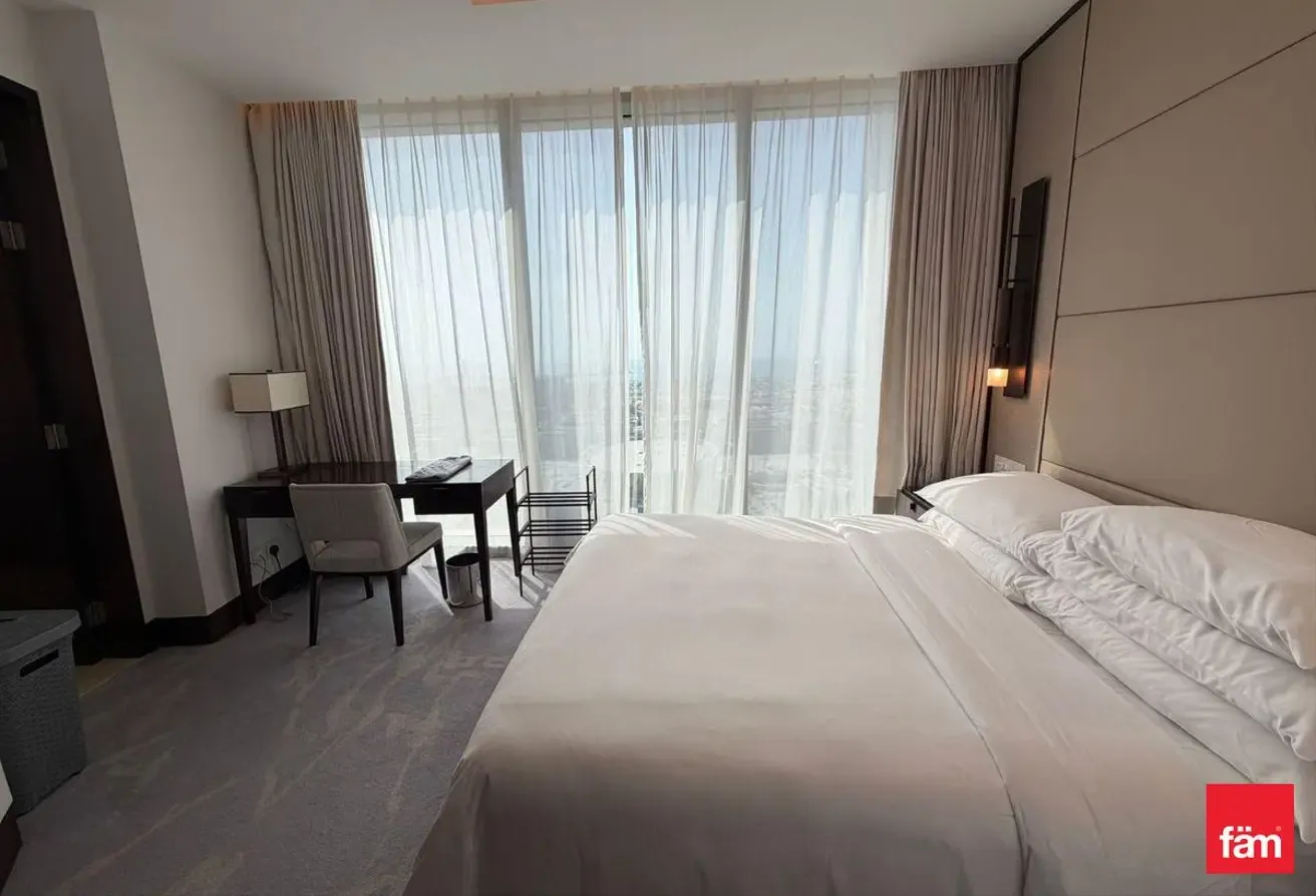 Burj Khalifa View | Corner Unit | Vacant
