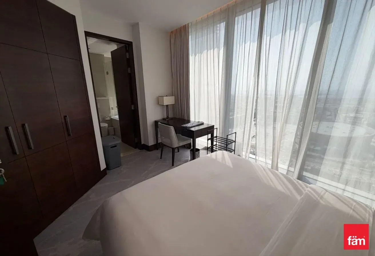 Burj Khalifa View | Corner Unit | Vacant