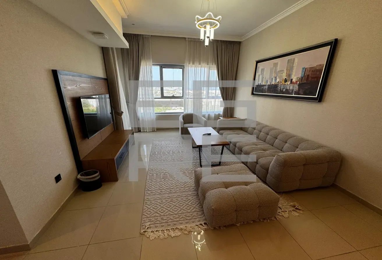 Chiller, Gas & Wifi Included | Weekly Cleaning | Near Metro