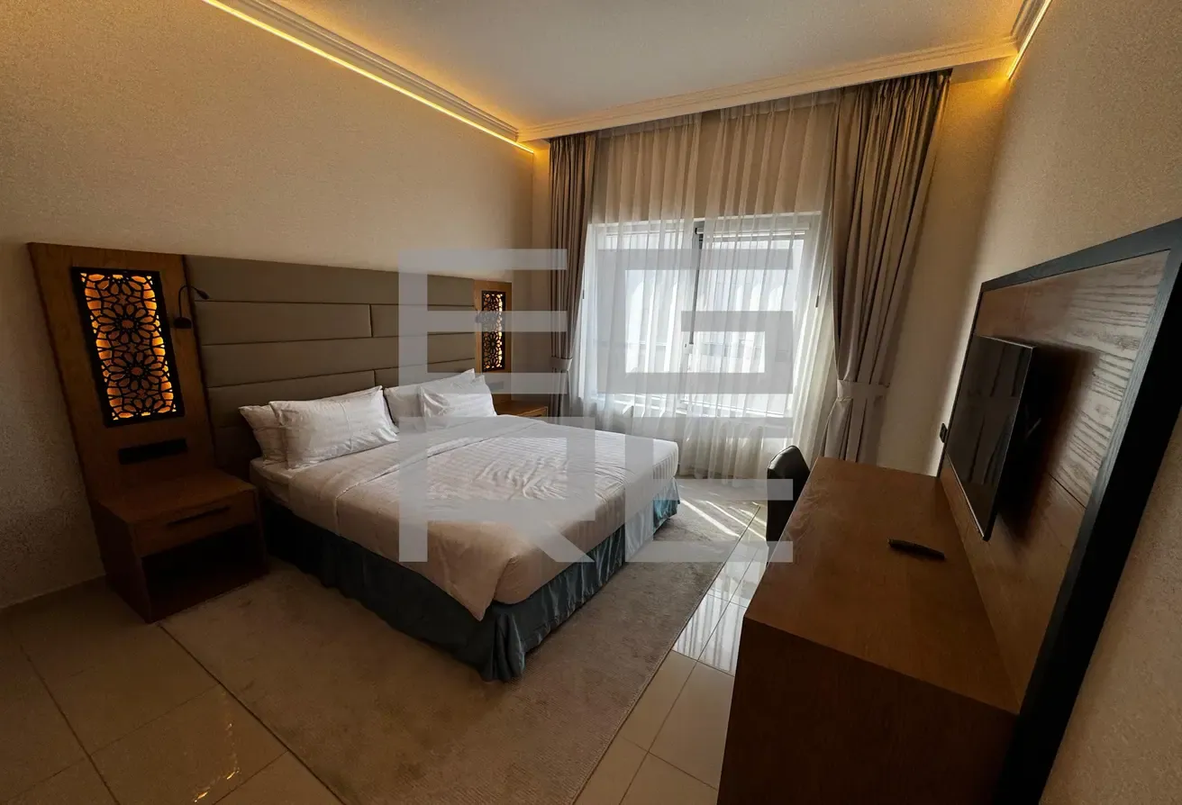 Chiller, Gas & Wifi Included | Weekly Cleaning | Near Metro