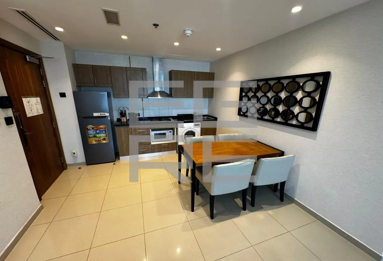 Chiller, Gas & Wifi Included | Weekly Cleaning | Near Metro