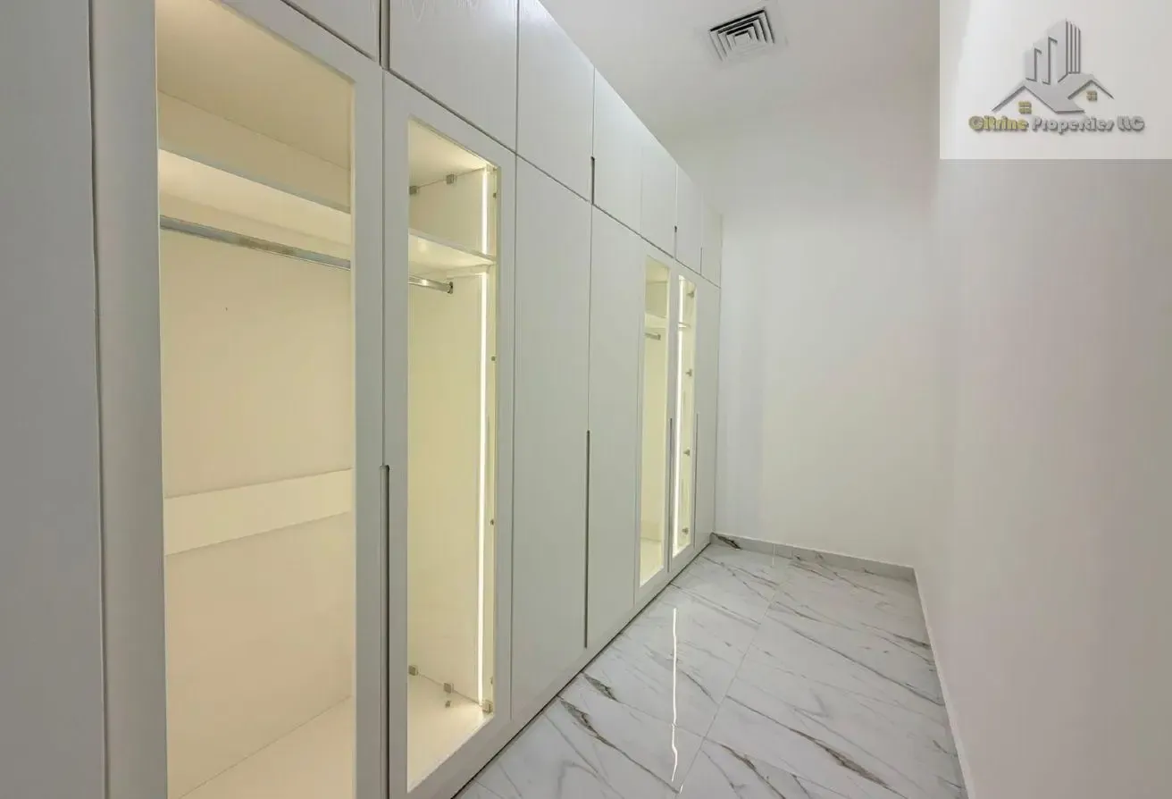 Spacious Villa | Garden Area | Covered Parking