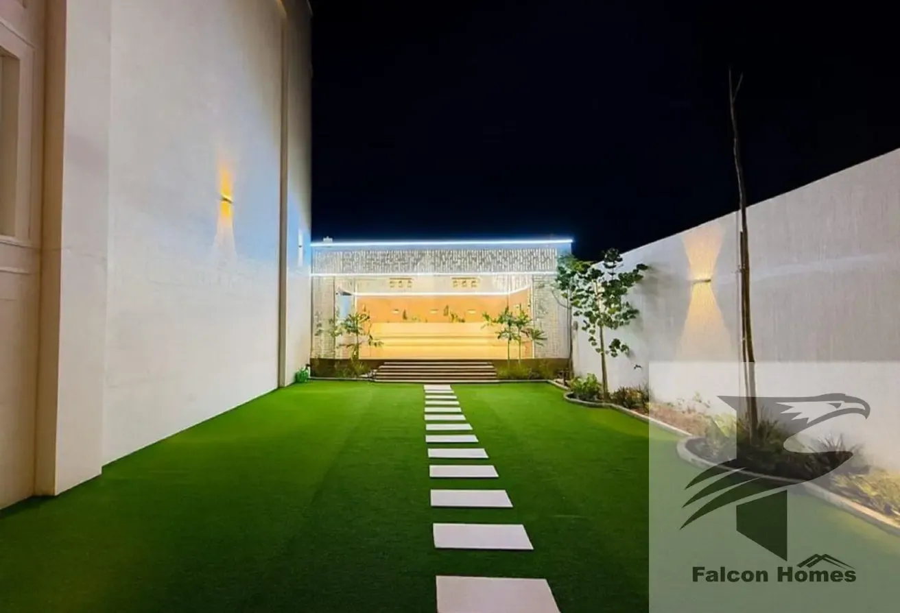 Spacious 7BR Luxury Villa with Pool and Garden