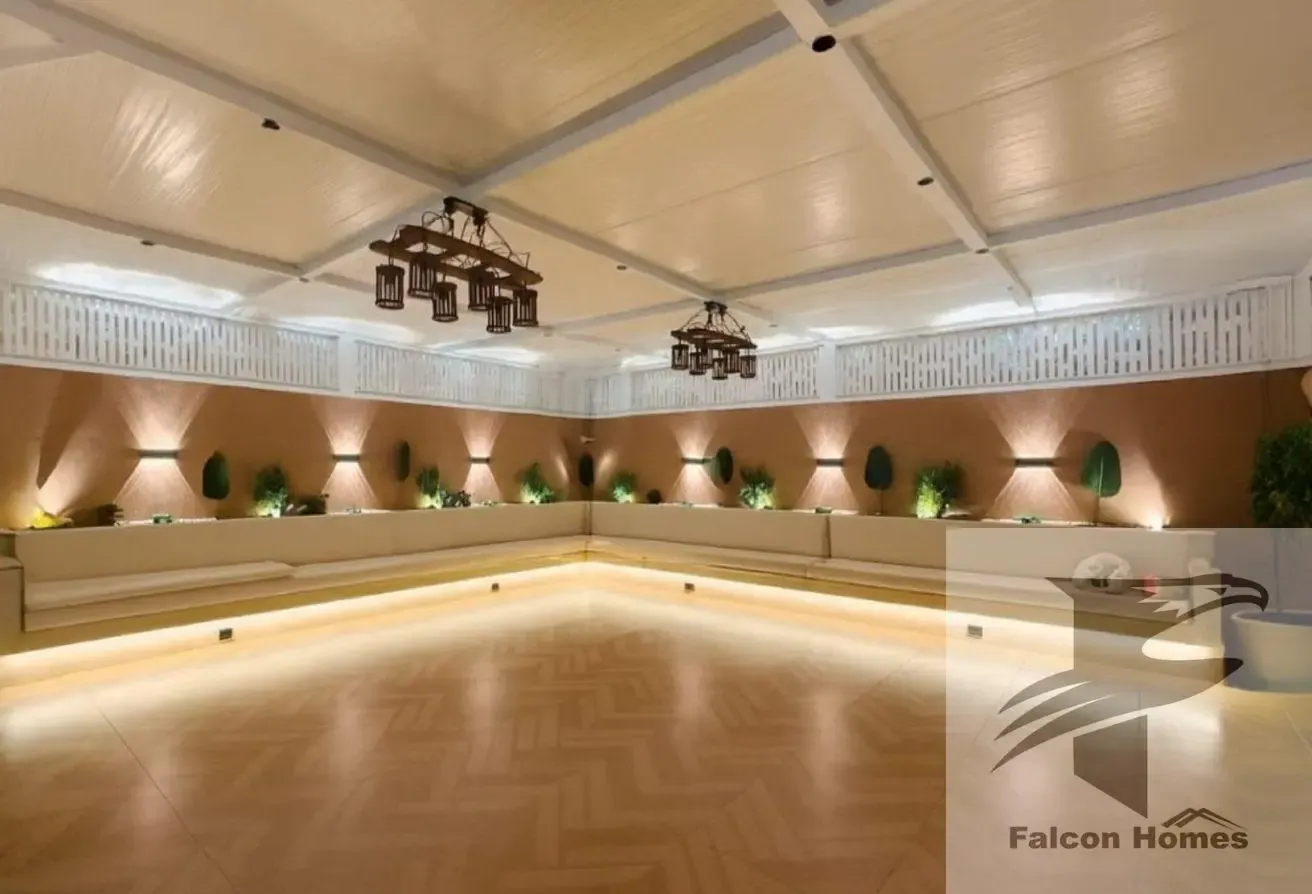 Spacious 7BR Luxury Villa with Pool and Garden