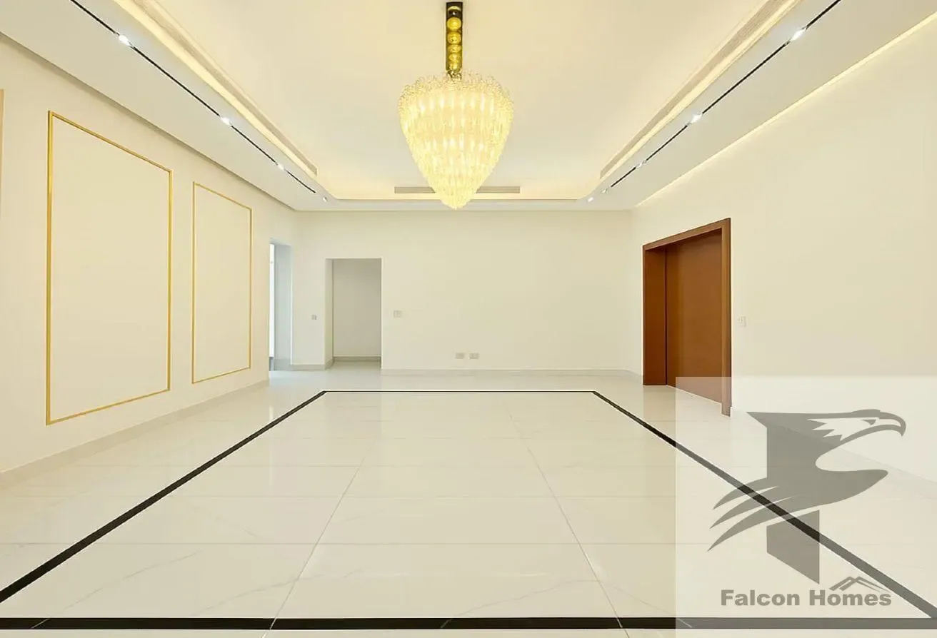 Brand New 5BR Villa with Majlis and Big Garden