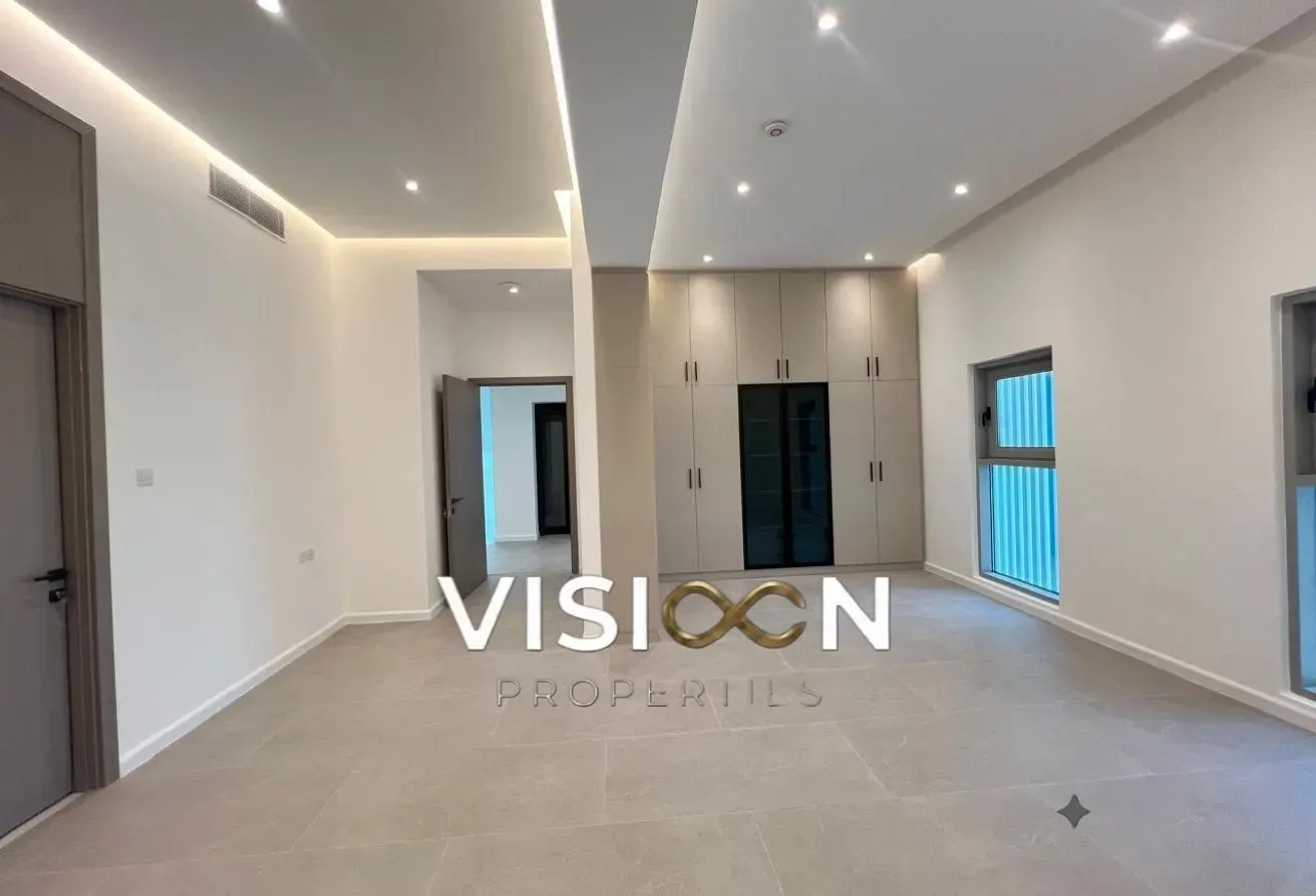 7BR Villa l High Quality l Modern