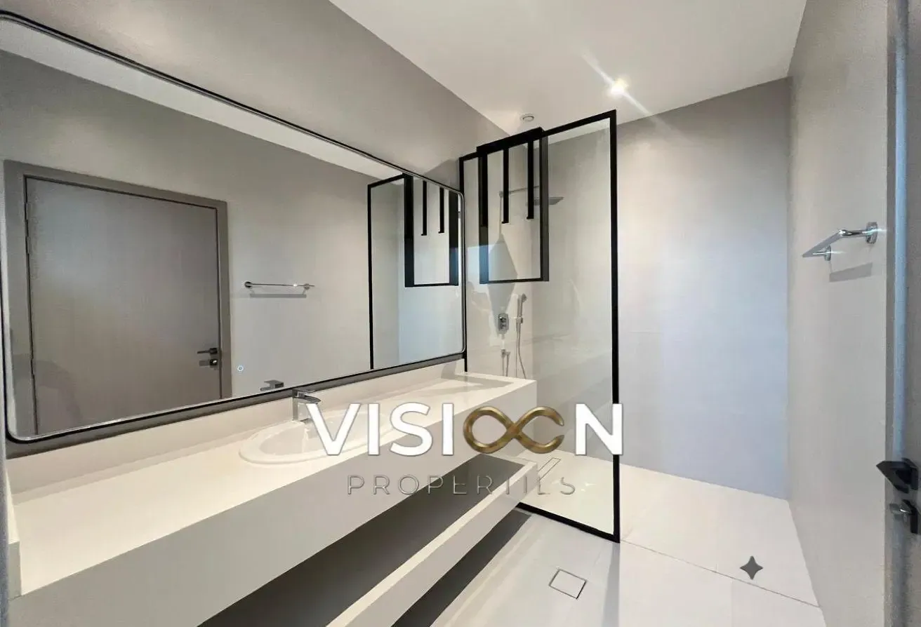 7BR Villa l High Quality l Modern