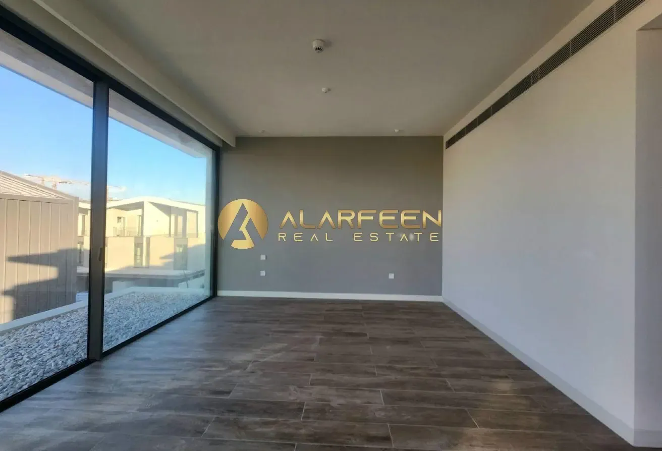 Modern 4BR Villa | Nad Al Sheba Gardens 4 | Courty