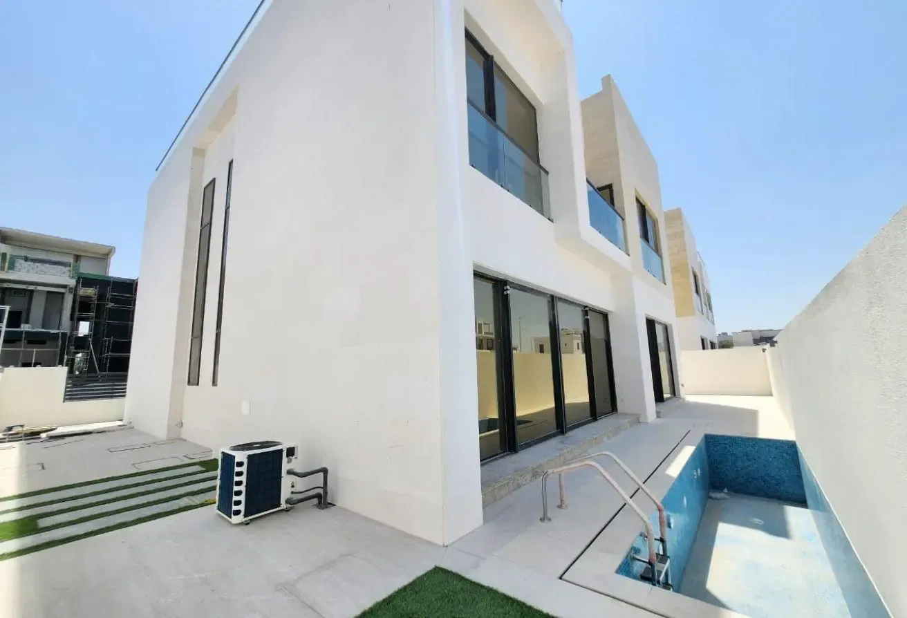 Elegant Quality | Bright Villa | Pool & Garden