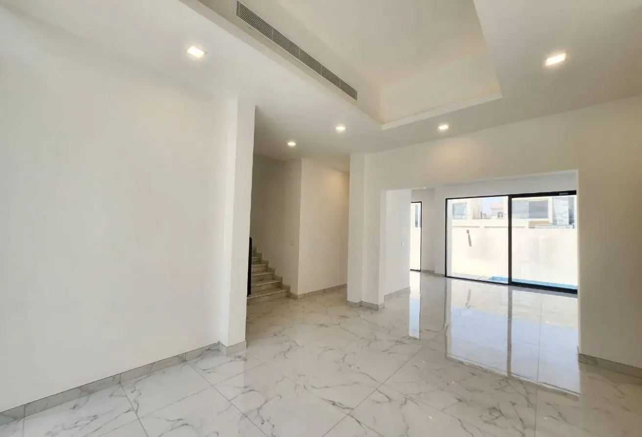 Elegant Quality | Bright Villa | Pool & Garden
