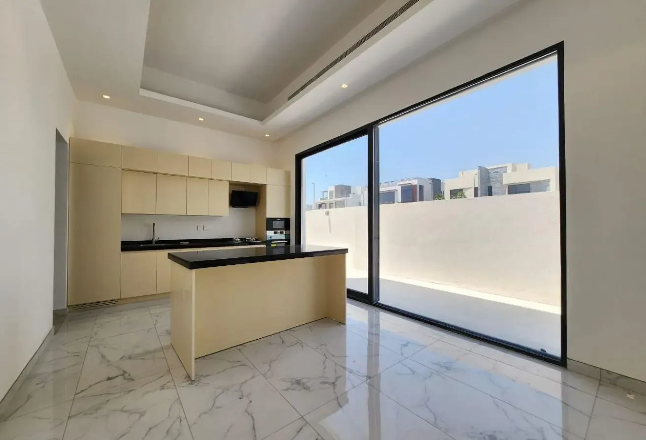 Elegant Quality | Bright Villa | Pool & Garden