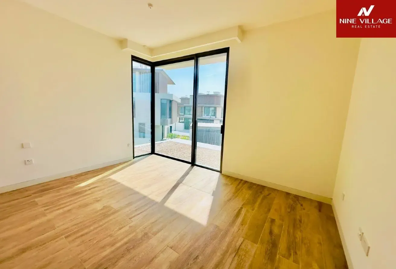 Ready To Move | 4-Bedroom | Unique Layout