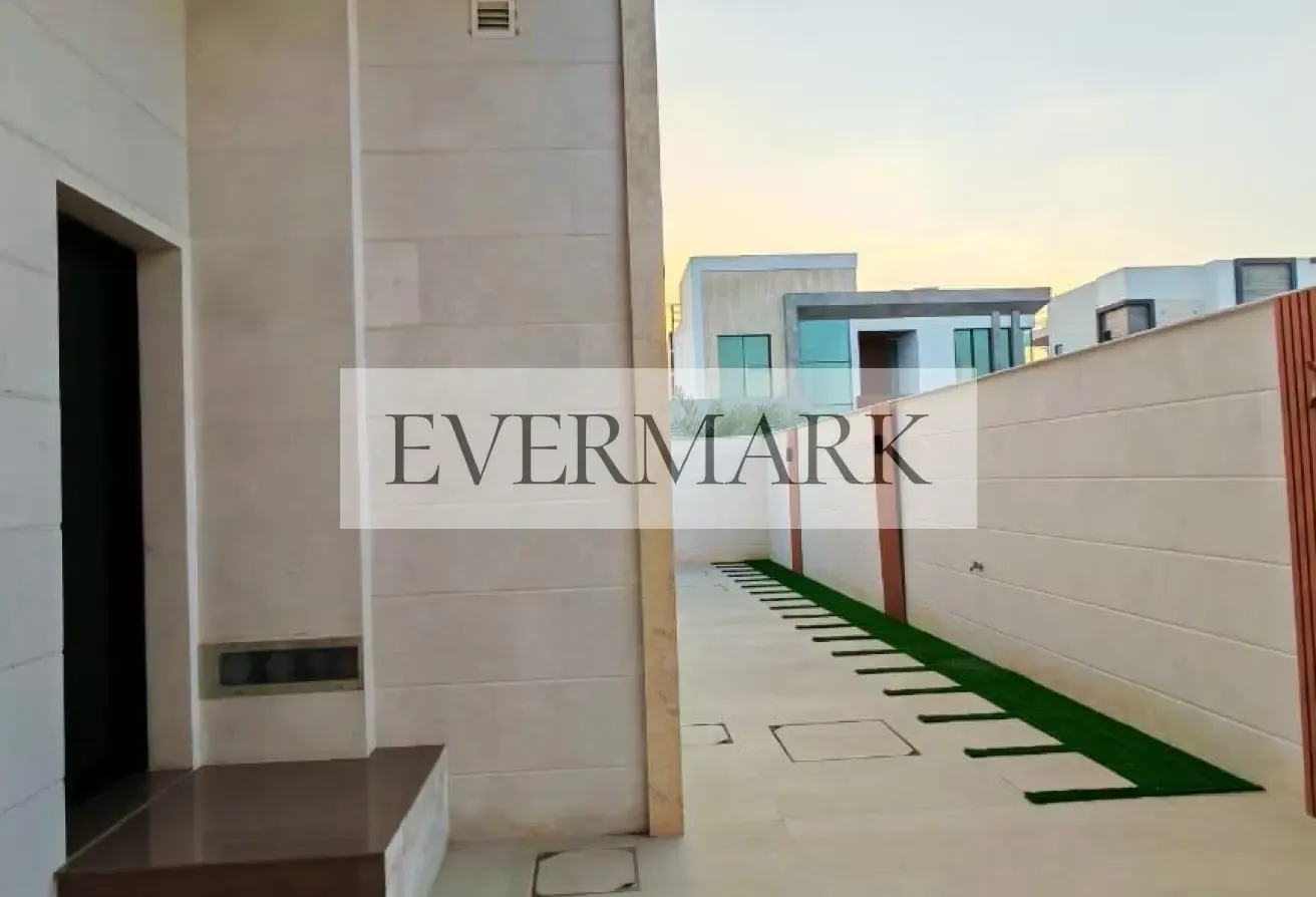 Vacant | Luxury 5-BR Villa | Nad Al Sheba First