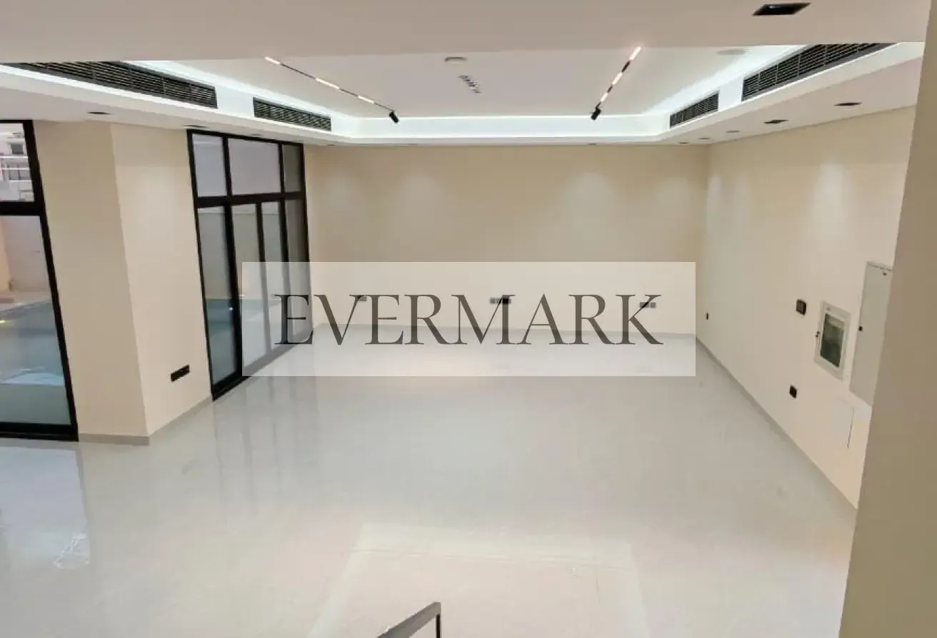 Vacant | Luxury 5-BR Villa | Nad Al Sheba First