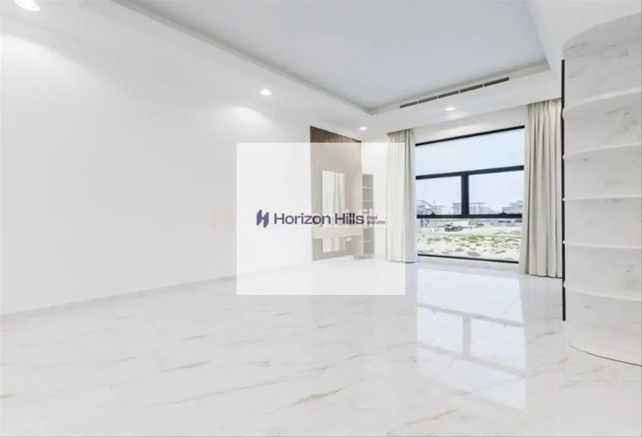 Luxury 5BR  Villa | Spacious & Private Living