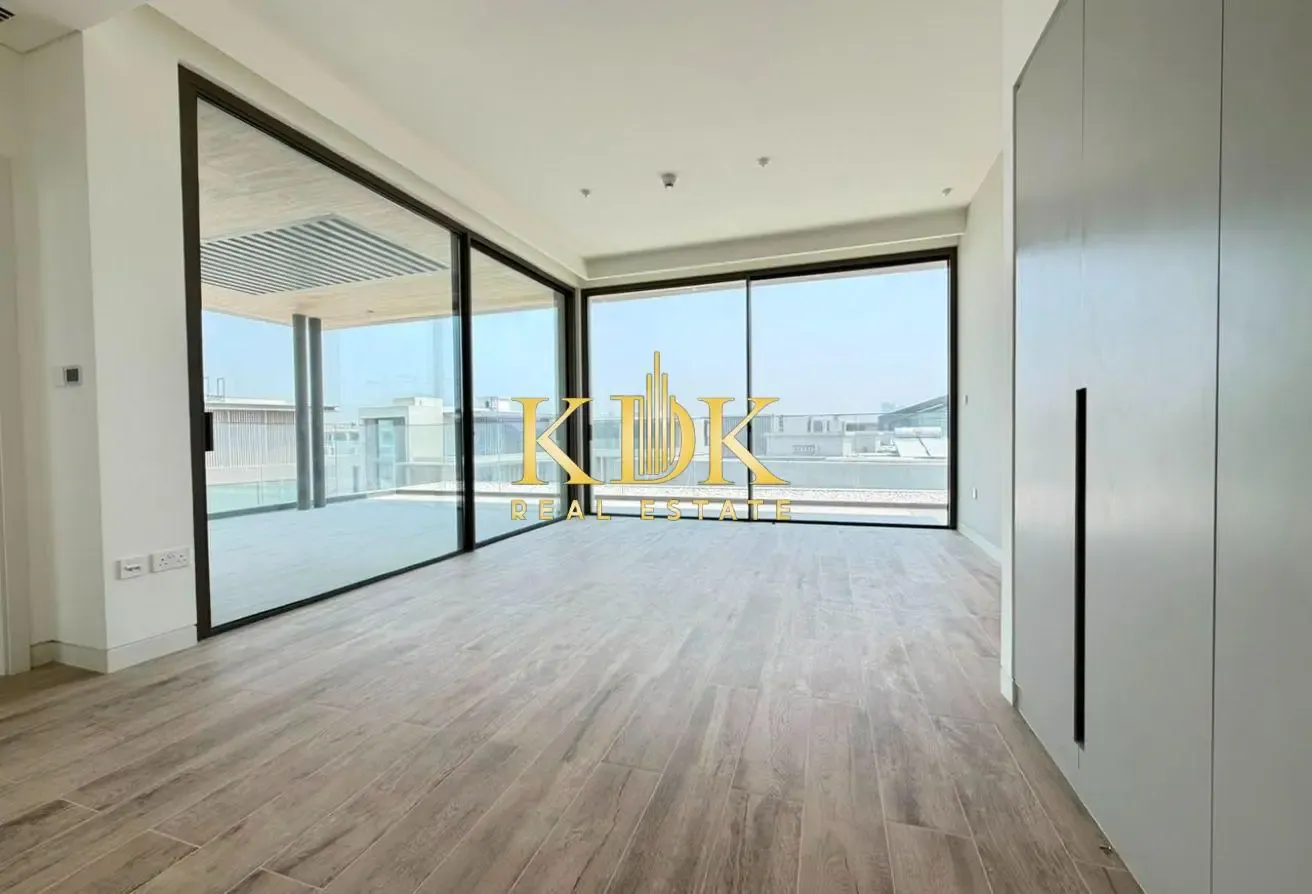 Private Elevator | Brand New | Near To Amenities