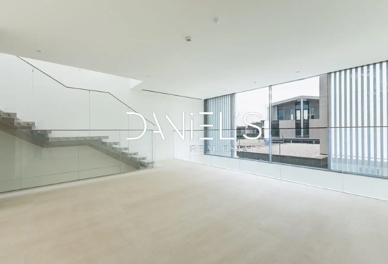 3 Beds + Maid | G+2 | Burj View | Move-in Ready