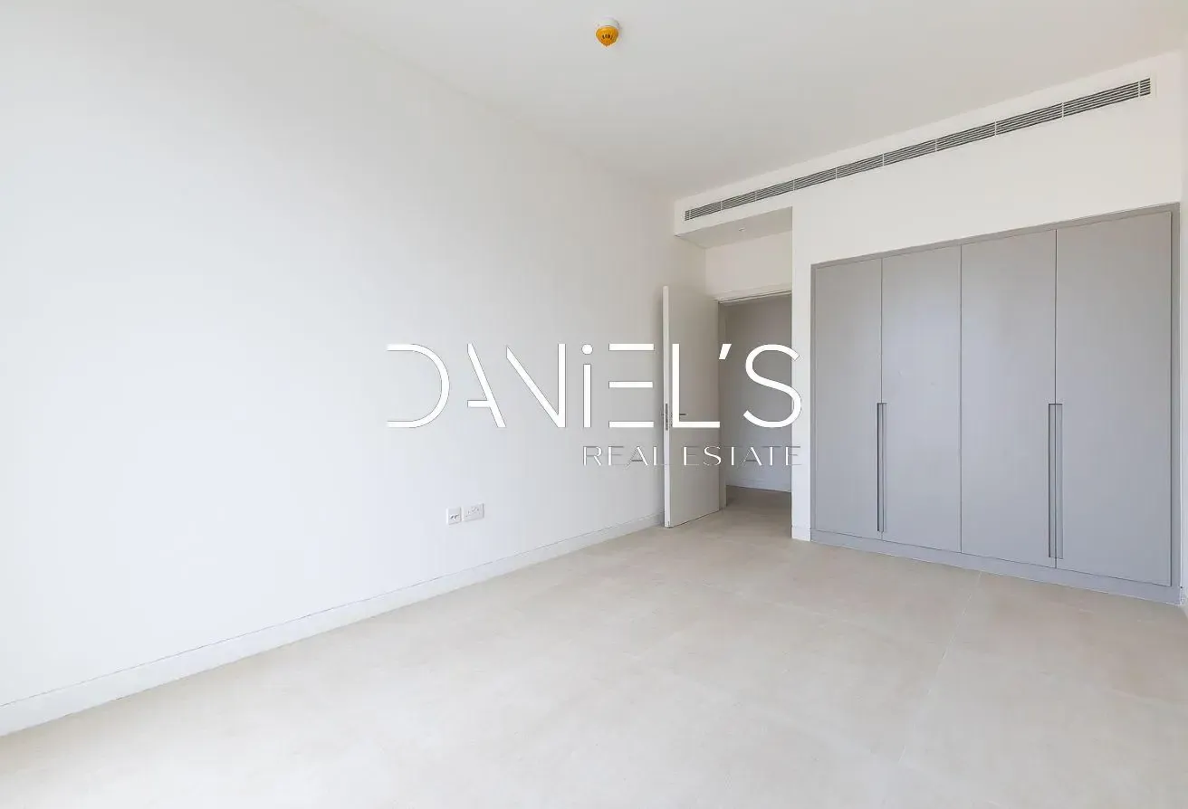 3 Beds + Maid | G+2 | Burj View | Move-in Ready