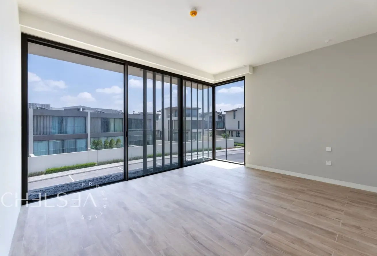 MOVE-IN READY | BRAND-NEW | COMMUNITY EXPERT
